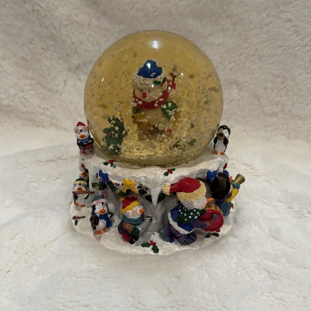 VTG 2001 Kirkland Signature Christmas Stationary Musical Water Globe Snowman